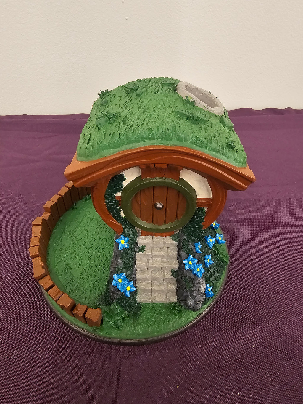 The Green Hill Dice Tower – Inspired by the Shire