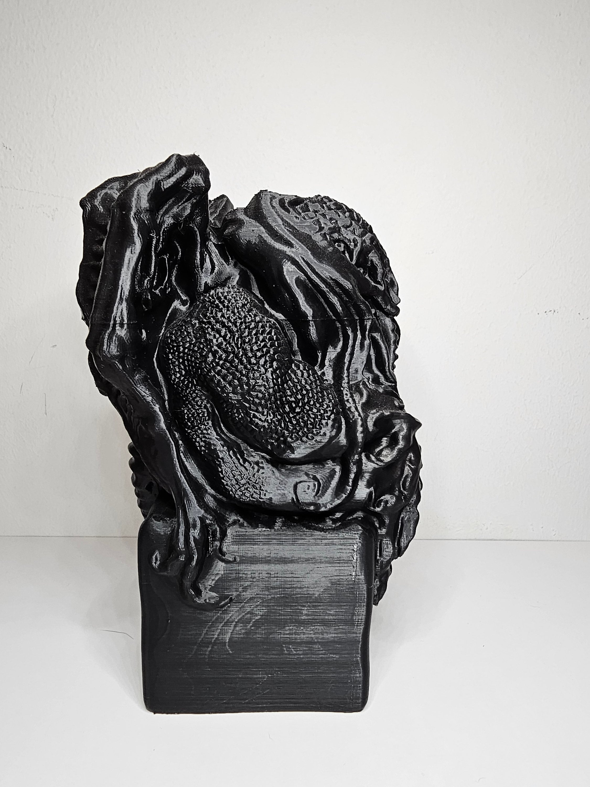 Cthulhu Idol Dice Tower