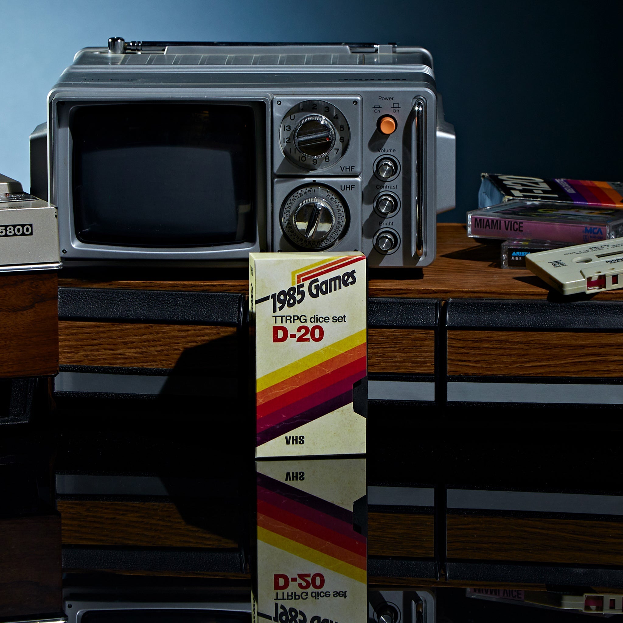 VHS Sharp Edge Dice - Ruby Red