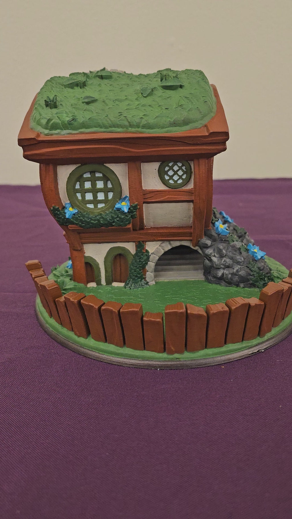 The Green Hill Dice Tower – Inspired by the Shire